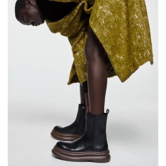 ZARA THICK SOLE REAL LEATHER ANKLE BOOTS - Picture 3 of 8